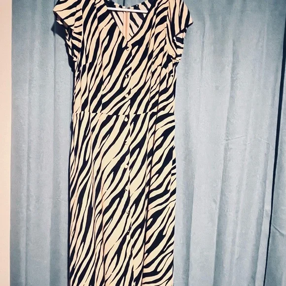 Talbots Black and Tan Zebra Midi Dress - Picture 5 of 6